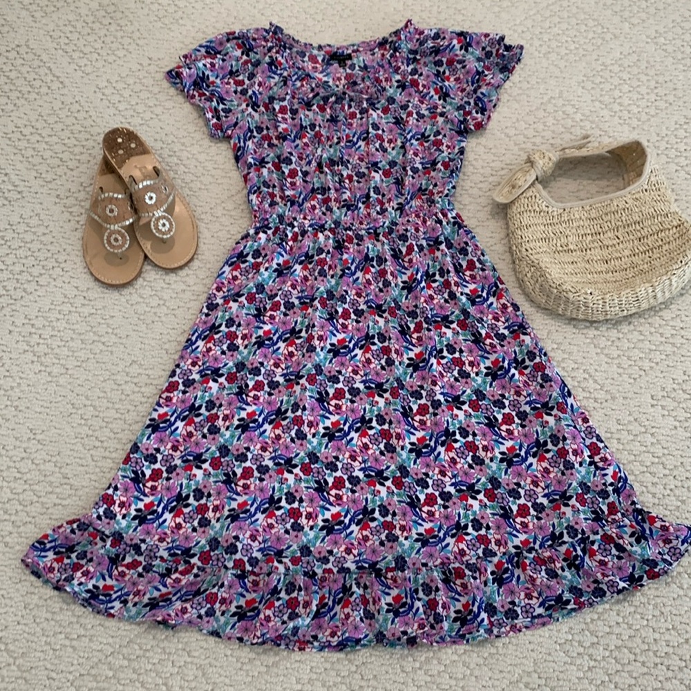 Talbots Floral Dress. Size 2. NWOT. So cute!
